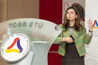 Οι οθόνες στην Τουρκία δείχνουν μόνο Ερντογάν