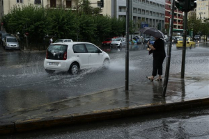 Προβλήματα σε πολλές περιοχές από την κακοκαιρία