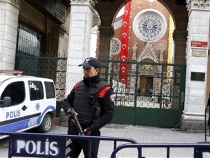 Έκρηξη με τρεις τραυματίες στην Κωνσταντινούπολη