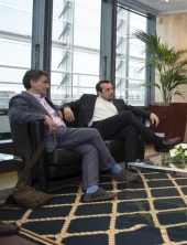 Στο παρά πέντε τρέχουν να σώσουν την παρτίδα