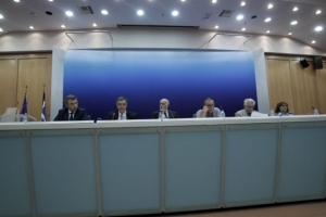 Πέντε υπουργεία «ενώθηκαν» και πήραν αποφάσεις για τους πρόσφυγες