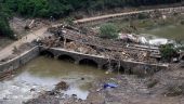 Covid-19: Κίνδυνος έξαρσης της πανδημίας στις πληγείσες περιοχές από τις πλημμύρες