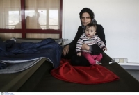 Σε θολό τοπίο η μεταφορά των μεταναστών στο γήπεδο του χόκεϊ