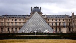 Αναστολή λειτουργίας για το μουσείο του Λούβρου λόγω εργατικών κινητοποιήσεων