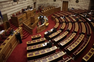 Στη Βουλή στοιχεία για εγκλήματα με ρατσιστικό κίνητρο