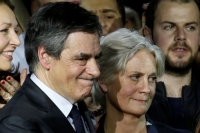 Σκάνδαλα και ανατροπές στη Γαλλία