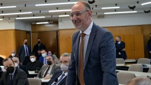 Η υπουργός Παιδείας Σοφία Ζαχαράκη εκφράζει τη θλίψη της για την απώλεια του Χρυσόστομου Σταμούλη