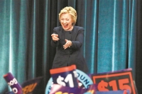 Νίκη Κλίντον στην τελευταία κάλπη στη μάχη για τον Λευκό Οίκο