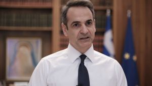 Διάγγελμα Μητσοτάκη: Από τις 6 το πρωί ισχύει απαγόρευση της κυκλοφορίας. 150 ευρώ το πρόστιμο