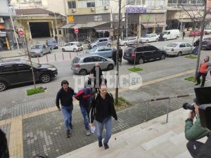 Θεσσαλονίκη: Στον ανακριτή οι δύο κατηγορούμενοι για τη δολοφονία της 41χρονης εγκύου