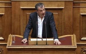 Ο Στ. Θεοδωράκης συναντάται με τον Πρόεδρο της Δημοκρατίας