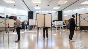 Έκλεισαν οι κάλπες στις πρώτες πολιτείες των ΗΠΑ