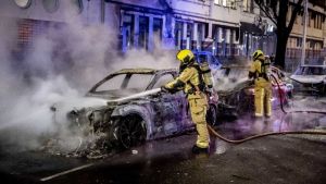 Ολλανδία: Τέσσερις αστυνομικοί τραυματίστηκαν στη Χάγη κατά τη διάρκεια συγκρούσεων μεταξύ ομάδων πολιτών από την Ερυθραία