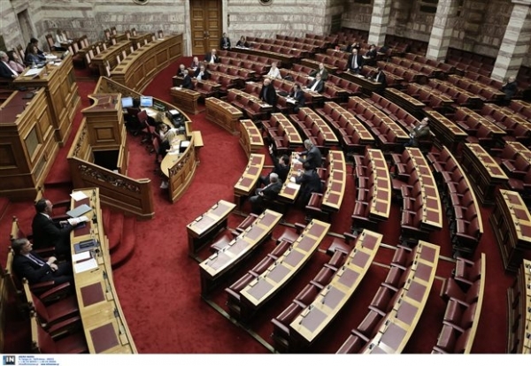 Αντιπαράθεση Σταϊκούρα - Σταθάκη για το πρόγραμμα του ΣΥΡΙΖΑ
