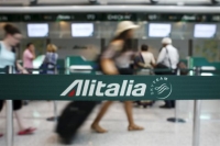 Απεργία την Τρίτη στην Alitalia, 142 πτήσεις ακυρώνονται