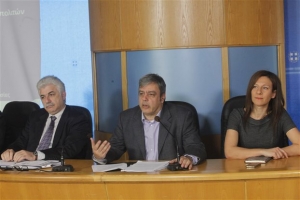 Πολιτική αντιπαράθεση για τους Γενικούς Γραμματείς που μένουν ... φεύγοντας