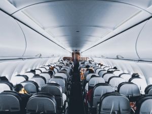 Αδιανόητο περιστατικό στην Ονδούρα: Επιβάτης εισέβαλε στο πιλοτήριο αεροσκάφους – Προκάλεσε ζημιές (vids)