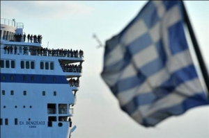 Στον Πειραιά φτάνει το πρώτο πλοίο με τους 1.749 πρόσφυγες