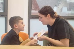 Διεπιστημονικό κέντρο Kinesis: Αναπτυξιακή λεκτική δυσπραξία - Συμπτώματα και θεραπεία
