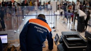 Γαλλία: Απεργιακές κινητοποιήσεις σε αεροδρόμια εν μέσω υψηλής τουριστικής περιόδου