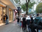 Θεσσαλονίκη – Black Friday: Ουρές σε πολυκαταστήματα και αρκετά αυξημένη κίνηση (pics &amp; vid)