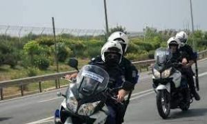 Θεσσαλονίκη: Επιχείρηση της ομάδας ΔΙΑΣ για αγοράκι που έριξε καυστικό υγρό στα μάτια του