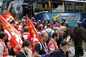 Θα πραγματοποιηθεί τελικά η διαδήλωση για τα εργασιακά στο Παρίσι
