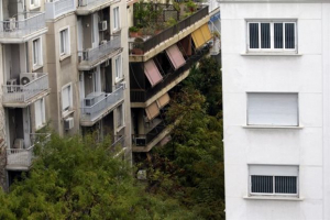 Αιχμές συμβολαιογράφων για το κλίμα έντασης στους πλειστηριασμούς