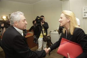 «Σύμπτωση απόψεων» στη συνάντηση Κουβέλη - Δούρου