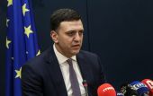 Κομισιόν σε Κικίλια: «Δεν έχουμε ακριβή ημερομηνία για το εμβόλιο»