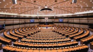 Το Ευρωπαϊκό Κοινοβούλιο ζητεί περισσότερο χρόνο για να επικυρώσει τη συμφωνία μετά το Brexit