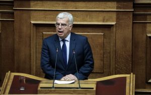 «Αστειότητες, ότι το “παραμάγαζο” δούλευε εναντίον του ΣΥΡΙΖΑ»