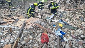 Τρεις άνθρωποι νεκροί από ρωσική επίθεση με drones στο Κίεβο