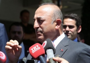 Τουρκοκύπριοι προς Τσαβούσογλου: Δεν είσαι ο ΥΠΕΞ μας