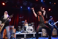 Οι Eagles of Death Metal ολοκλήρωσαν τη συναυλία του Bataclan