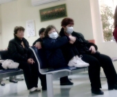 «Ποδαρικό» της γρίπης με δύο θανάτους και τέσσερα κρούσματα