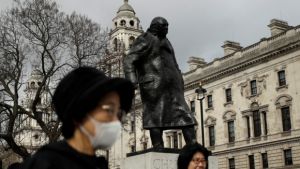 Κορωνοϊός: Εκτίμηση για 20.000 θανάτους στη Βρετανία και για 55.000 υπάρχοντα κρούσματα
