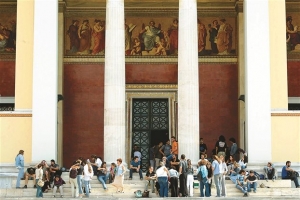 Λοβέρδος: Μετεγγραφή φοιτητή μόνο αν έχει δικό του σπίτι