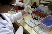 Καμπότζη: Γιατρός κατηγορείται ότι μόλυνε χωρικούς με τον ιό HIV