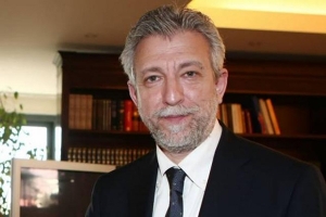 Βρέθηκε υπουργός που έψαξε μόνος του τα εκκρεμή έργα!