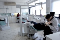 Προς λύση το ζήτημα των πανεπιστημιακών οδοντιάτρων
