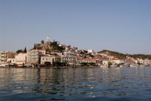 Παραμένει στο χαρτοφυλάκιο του ΤΑΙΠΕΔ η μαρίνα του Πόρου