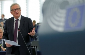 Γιούνκερ: Με υπαιτιότητα της Τουρκίας τυχόν κατάρρευση της συμφωνίας για το προσφυγικό
