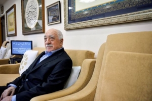 Το Μπακού κλείνει τηλεοπτικό σταθμό που θα μετέδιδε συνέντευξη του Γκιουλέν