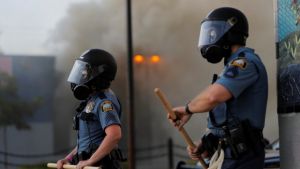 Δολοφονία Φλόιντ: Πώς θα αλλάξει την αστυνομία στις ΗΠΑ
