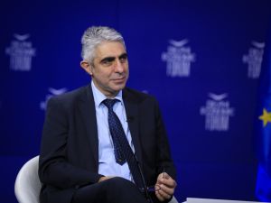 Γιώργος Τσίπρας στο politic: «Κάποιοι στο ΣΥΡΙΖΑ ήταν υπέρ το δέον συναινετικοί»