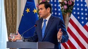 Απαράδεκτο το Ιράν να ελέγχει τα Στενά του Ορμούζ, δηλώνει ο Ρούμπιο