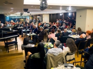 Το πρώτο Αζέρικο βιβλίο στα Ελληνικά
