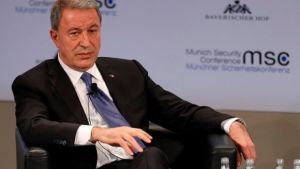 Ακάρ: «Να επιλύσουμε ειρηνικά τις διαφορές με την Ελλάδα»