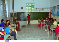 <div>Αγγλικά από την Α' Δημοτικού, δεύτερη ξένη γλώσσα από την Ε'</div>